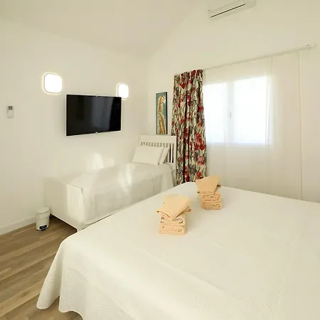 Luxury Puerto Del Carmen Villa 5 Bedrooms Villa Kalina Pool Table Newly Refurbished * Puerto del Carmen (Lanzarote)