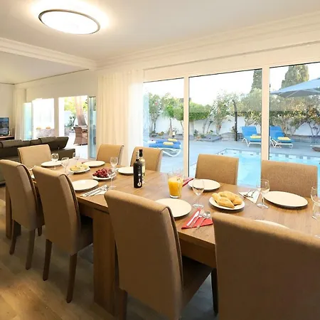 Luxury Puerto Del Carmen Villa 5 Bedrooms Villa Kalina Pool Table Newly Refurbished Villa Puerto del Carmen